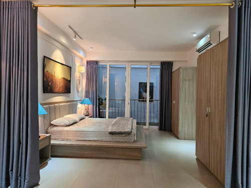 🌟 Cho thuê căn hộ ban công, Q4 - đường Khánh Hội