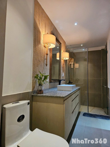 🌟 Cho thuê căn hộ ban công, Q4 - đường Khánh Hội