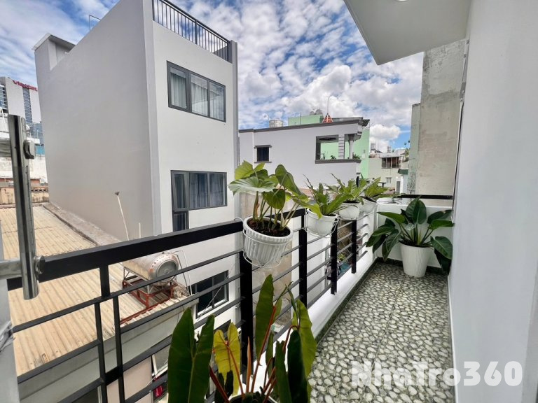 Cho thuê phòng rộng ban công mới đẹp