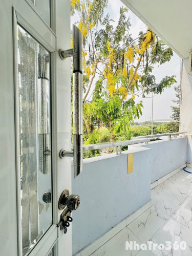 Trọ Rẻ có ban công đầy đủ nội thất bàu cát tân bìn