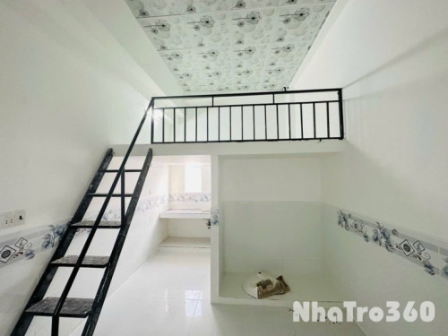 Có gác, mới xây 100%, thoáng mát