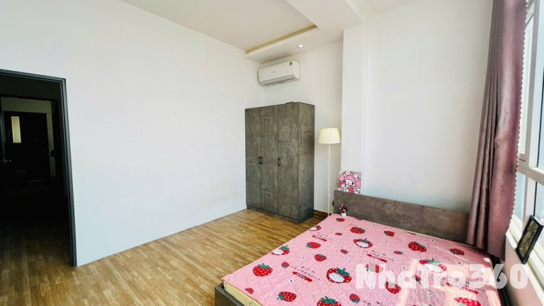 Studio 35m2 cửa sổ trời gần nhà ga 3T sân bay TB