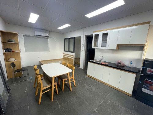 Cho thuê căn hộ ngõ 27 Đại Cổ Việt, 70m2, 3 ngủ, 8.5 Triệu ở gđ, nhóm Full đồ vào ngay