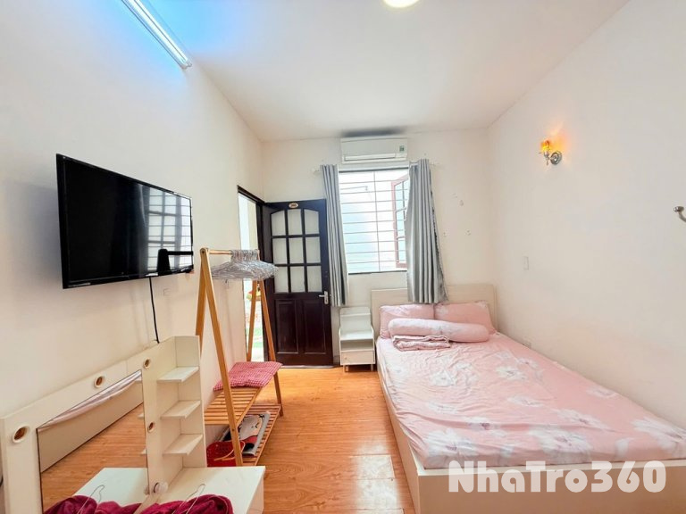 Full nội thata, cửa sổ trời, tự do, giá rẻ