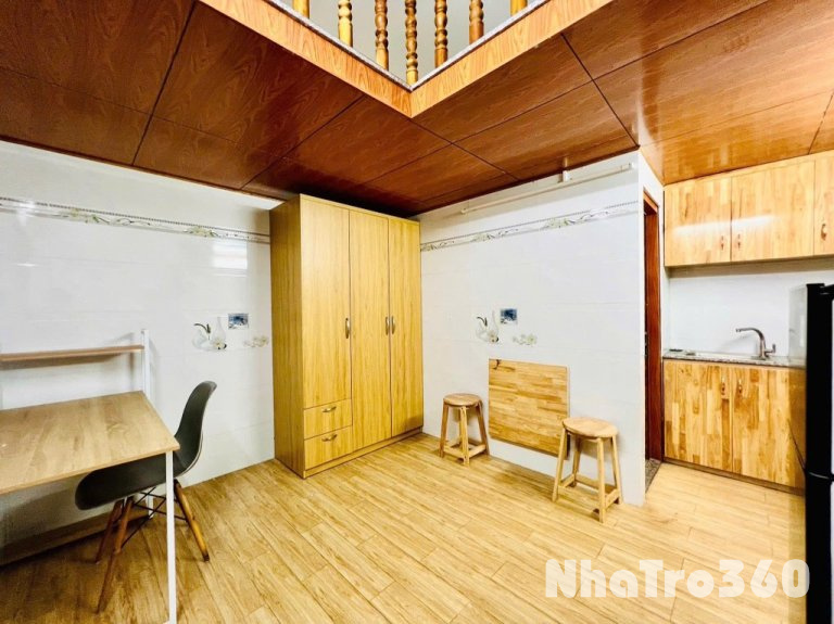 Full nội thất, thang máy, cửa sổ thoáng, có gác