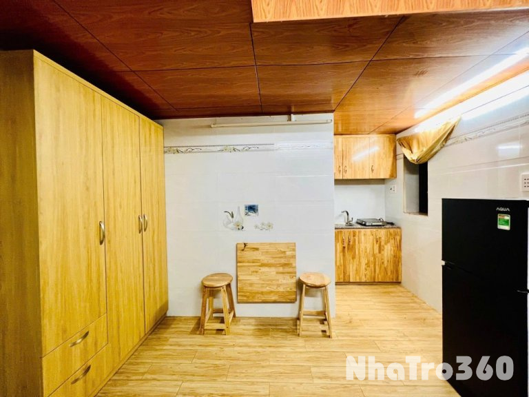 Full nội thất, thang máy, cửa sổ thoáng, có gác