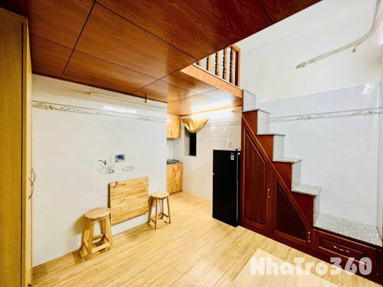 Full nội thất, thang máy, cửa sổ thoáng, có gác