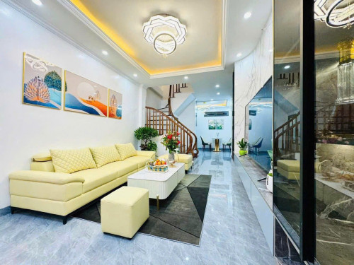 Cho thuê nhà nguyên căn mới kinh koong ngõ 69 Hoàng Văn Thái, 40m2 x 4 tầng, 5 PN, 16 Triệu