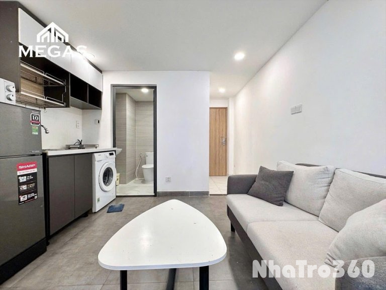 Căn Hộ 1 Phòng Ngủ Ban Công Full Nội Thất Tại Q1