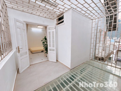 Phòng Ban Công Siêu To - Full Nội Thất