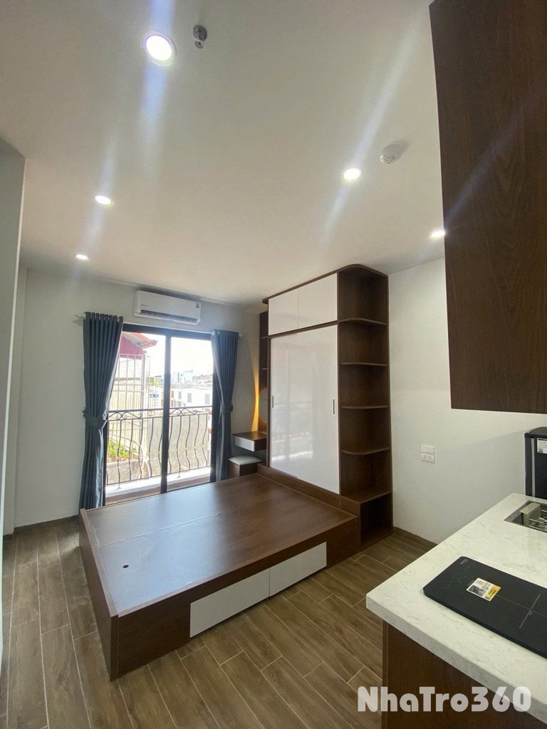 Cho thuê phòng ban công tại 639 Hoàng Hoa Thám