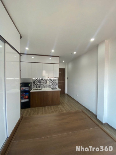 Cho thuê phòng ban công tại 639 Hoàng Hoa Thám