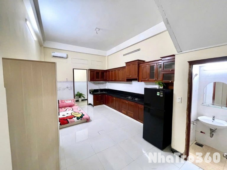 Full nội thất, ban công, tách bếp, quận 12