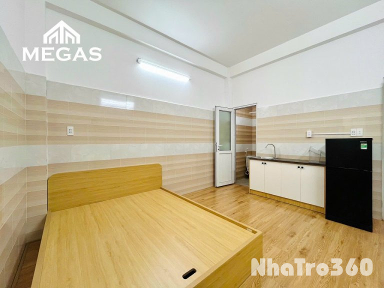 Full nội thất, ngay công viên Phú Lâm 3tr5