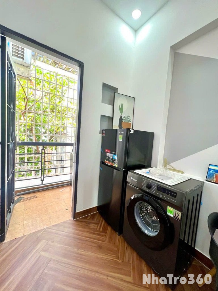 Cho thê Studio ban công ngay Lê Văn Sỹ Quận 3