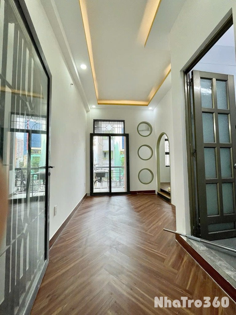 Cho thê Studio ban công ngay Lê Văn Sỹ Quận 3