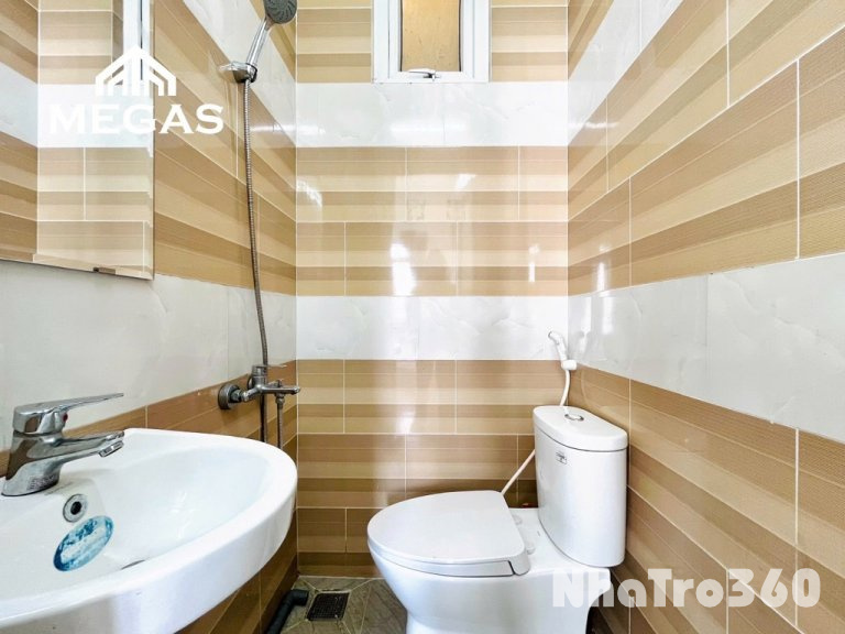 Full nội thất, ban công, cửa sổ, tự do, giá rẻ