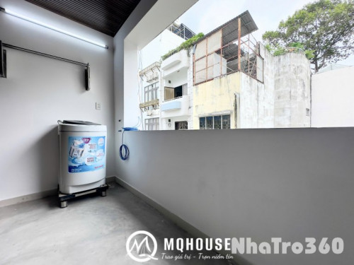 CHIẾC STUDIO BAN CÔNG TÁCH BẾP SIÊU RỘNG NGAY CƯ XÁ ĐÔ THÀNH Q3