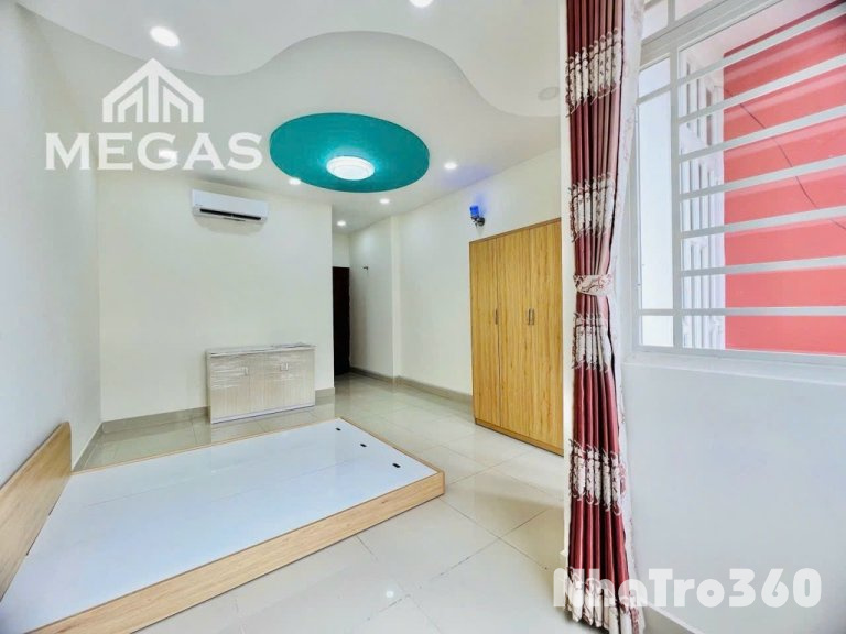 Full nội thất, rộng thoáng, mới 100%