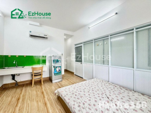 Phòng full nội thất, cửa sổ trời, mới, tự do