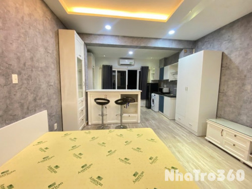 Cho thuê căn hộ siêu rộng 55m2 ngay Quận 1