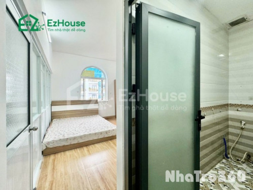 Phòng full nội thất, cửa sổ trời, mới, tự do