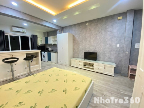 Cho thuê căn hộ siêu rộng 55m2 ngay Quận 1
