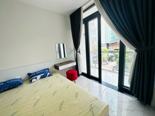 Cho thuê căn hộ 1PN, Q1, máy giặt riêng || đường Bùi Thị Xuân || gần Công viên 23 Tháng 9, Công viên Tao Đàn