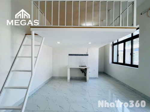 Phòng đẹp q6,duplex,bancol,, thang máy , vân tay .