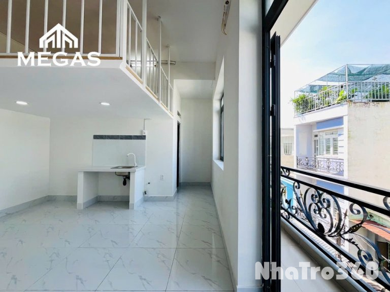 Phòng đẹp q6,duplex,bancol,, thang máy , vân tay .