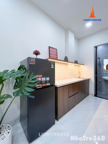 CĂN STUDIO TÁCH BẾP BAN CÔNG SIÊU ĐẸP TẠI TÔ HIẾN THÀNH Q10