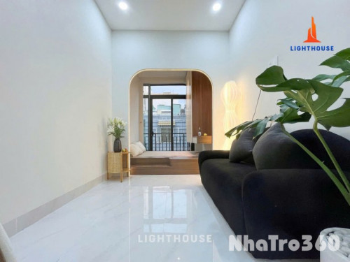 CĂN STUDIO TÁCH BẾP BAN CÔNG SIÊU ĐẸP TẠI TÔ HIẾN THÀNH Q10