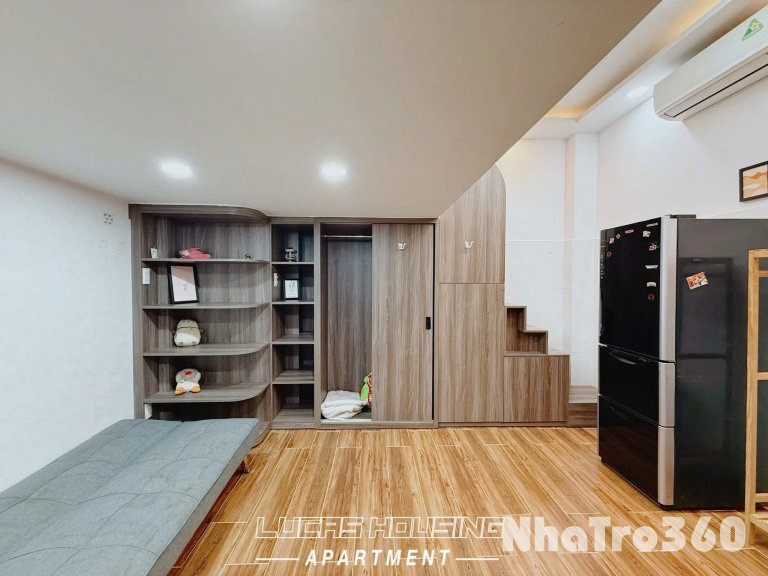 Cho thuê căn hộ Duplex Ban công Q1 gần phố Bùi Viện, cầu Ông Lãnh