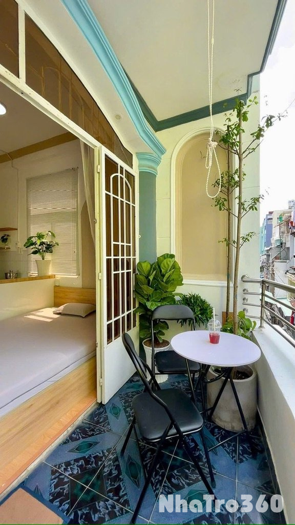 Trống Studio ban công không gian cực chill