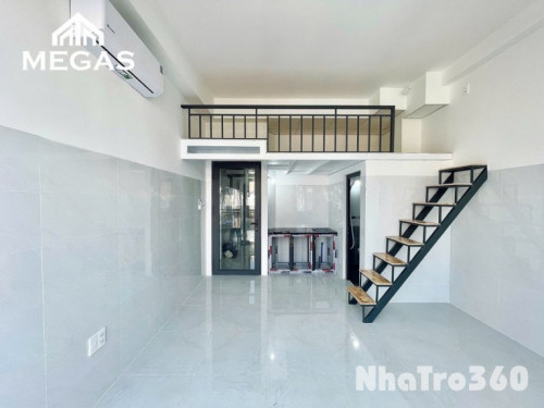 Có gác, không nội thất, ban công, rộng thoáng