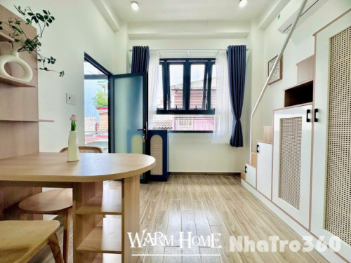 CHDV gần sân bay, ĐH HUFLIT, Etown, gác thang máy