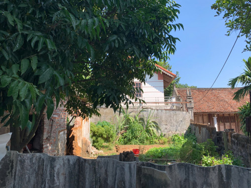 Cc cần bán tông DT 80m đất full thổ cư bám QL6  giá hơn tỷ