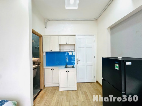 Trống sẵn căn STUDIO BAN CÔNG dọn vào ở ngay luôn khách ơii