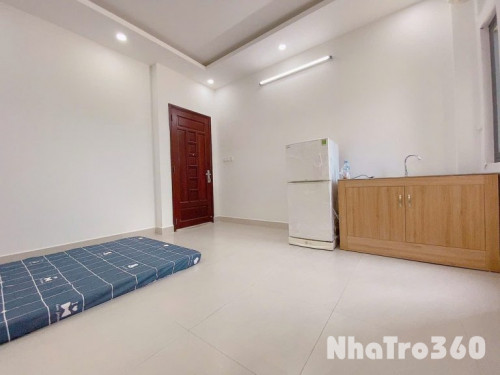Full nội thất, ở được liền, cửa sổ thoáng mát