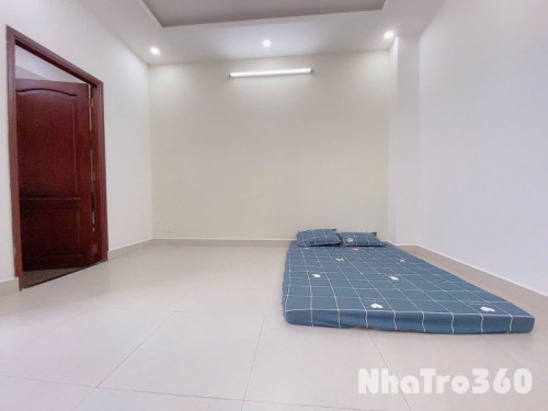 Full nội thất, ở được liền, cửa sổ thoáng mát