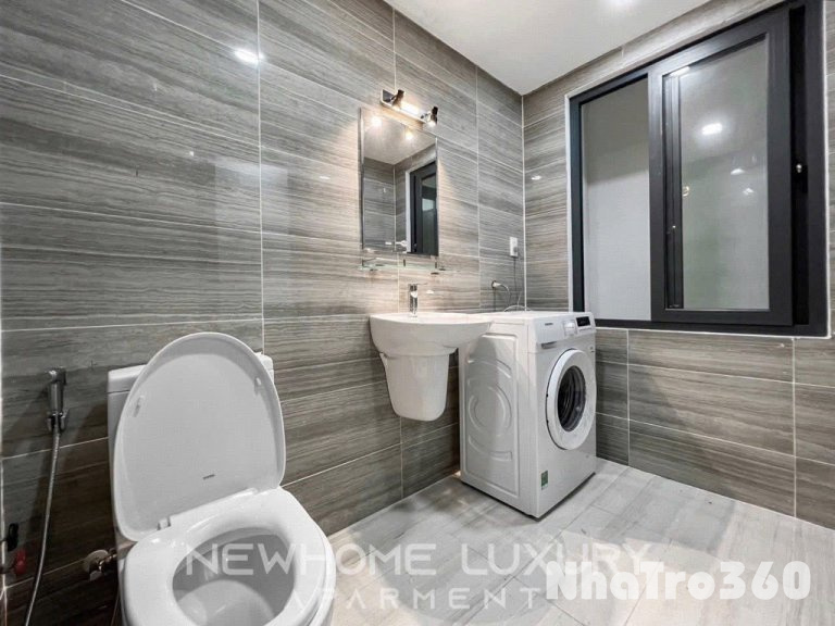 Căn hộ 35m2 có ban công và máy giặt riêng TB