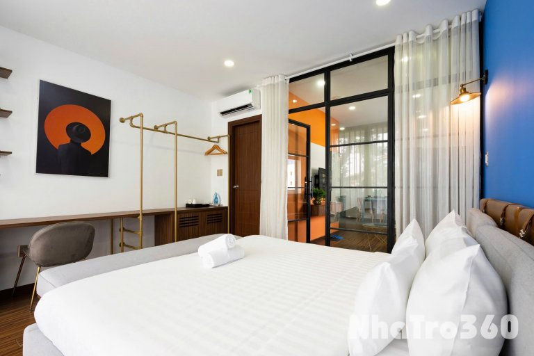 Căn hộ ban công full nội thất – Sương Nguyệt Anh, Quận 1