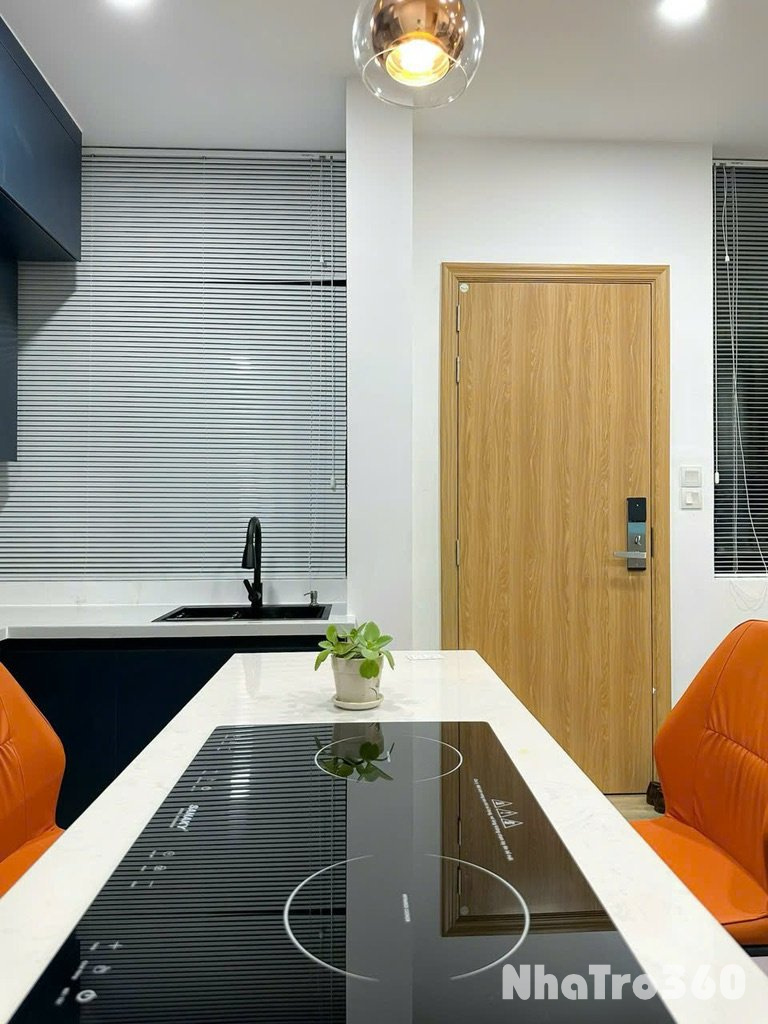 CĂN HỘ 2 PN CỬA SỔ TRỜI COOP MART HOÀNG VĂN THỤ