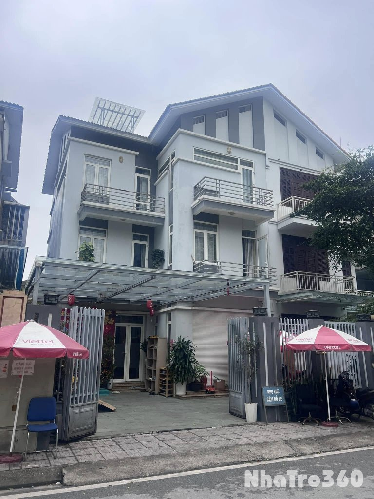 Cho thuê biệt thự KĐT Hạ Đình, Nguyễn Xiển, 180m2 4 tầng kinh doanh, văn phòng