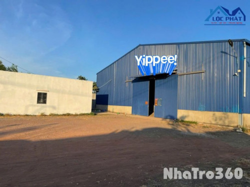 Cho thuê xưởng 1200m2 gần KCN Dầu Giây chỉ 32k/m2/tháng