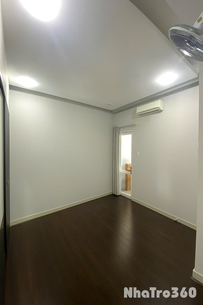 Cho thuê chung cư 2PN 2WC giáp ranh Q1