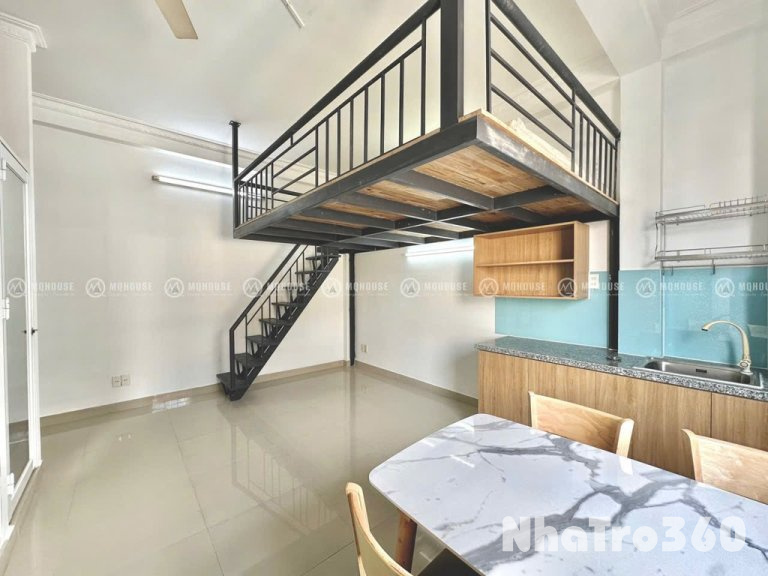 Cho thuê duplex gần ngay chợ Hoàng Hoa Thám, HVHK