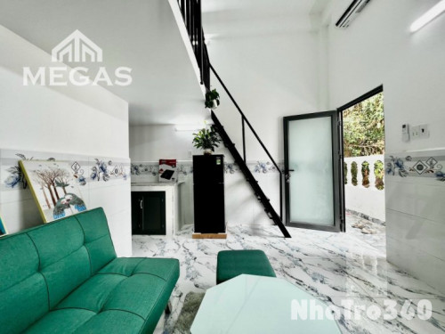 Phòng mới xây- 30m2-Ban công thoáng-full nội thất