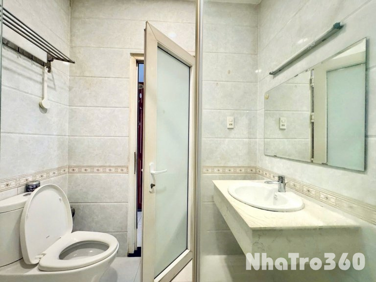 Cho thuê căn hộ Q10, đường Hoà Hưng, gần Vòng Xoay Dân Chủ, Toà Nhà Viettel, chợ Hoà Hưng