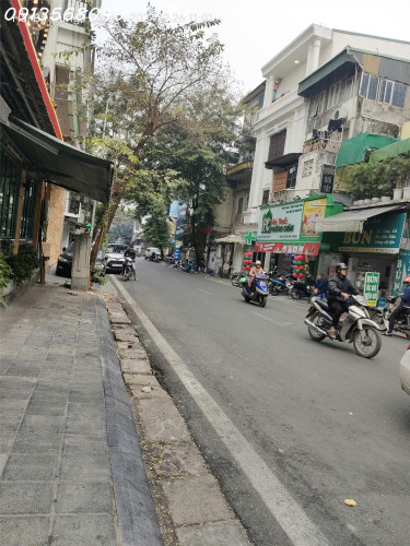 Cho thuê mặt phố Ngô Thì Nhậm 120m, 3 tầng, mặt tiền 7m, vỉa hè 15m,110 tr/th Hai Bà Trưng.